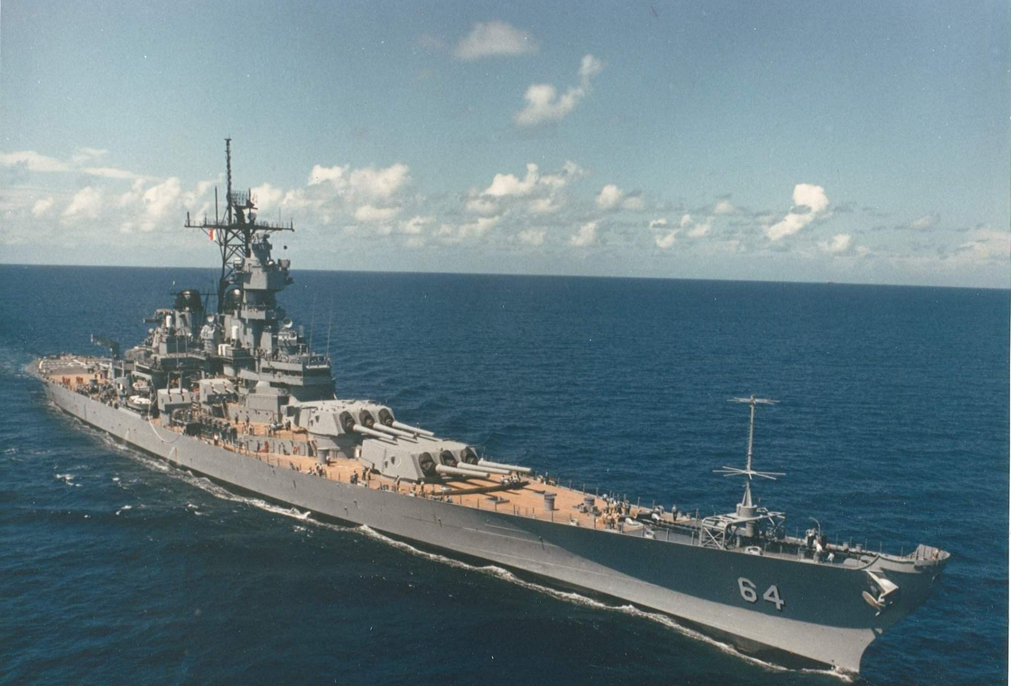 Самый крупный линкор. USS Iowa BB-61. «Висконсин» BB-64. Айова линкор 1986.